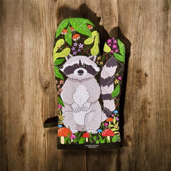 Woodland Creatures Collection: Raccoon Oven Mitt - Image 2